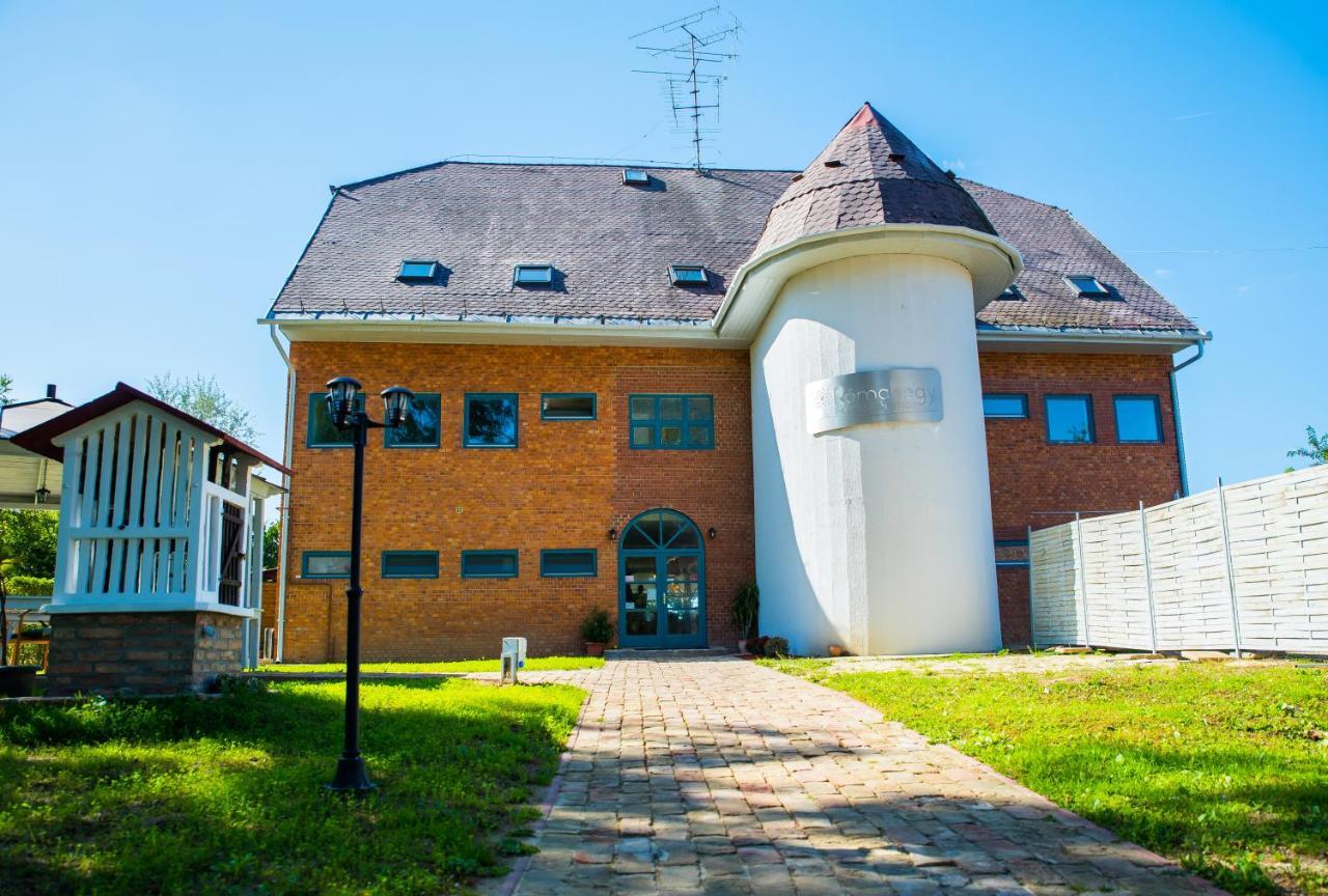 Bed and Breakfast Rómahegy Rendezvényház Kaposvár Exterior foto